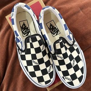 NIB Never Worn Vans Classic Slip-On